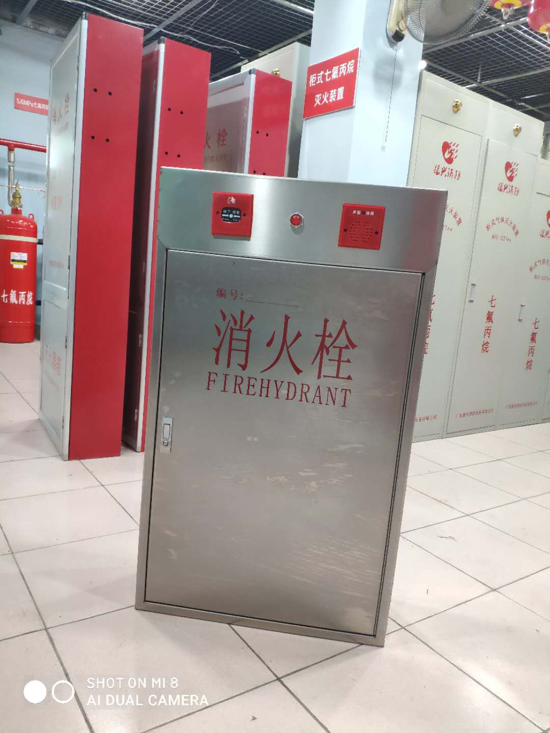 消火栓箱（薄鋼板） SG24E65Z-J-2厚度有哪些要求？薄鋼板消火栓箱有哪些好處？